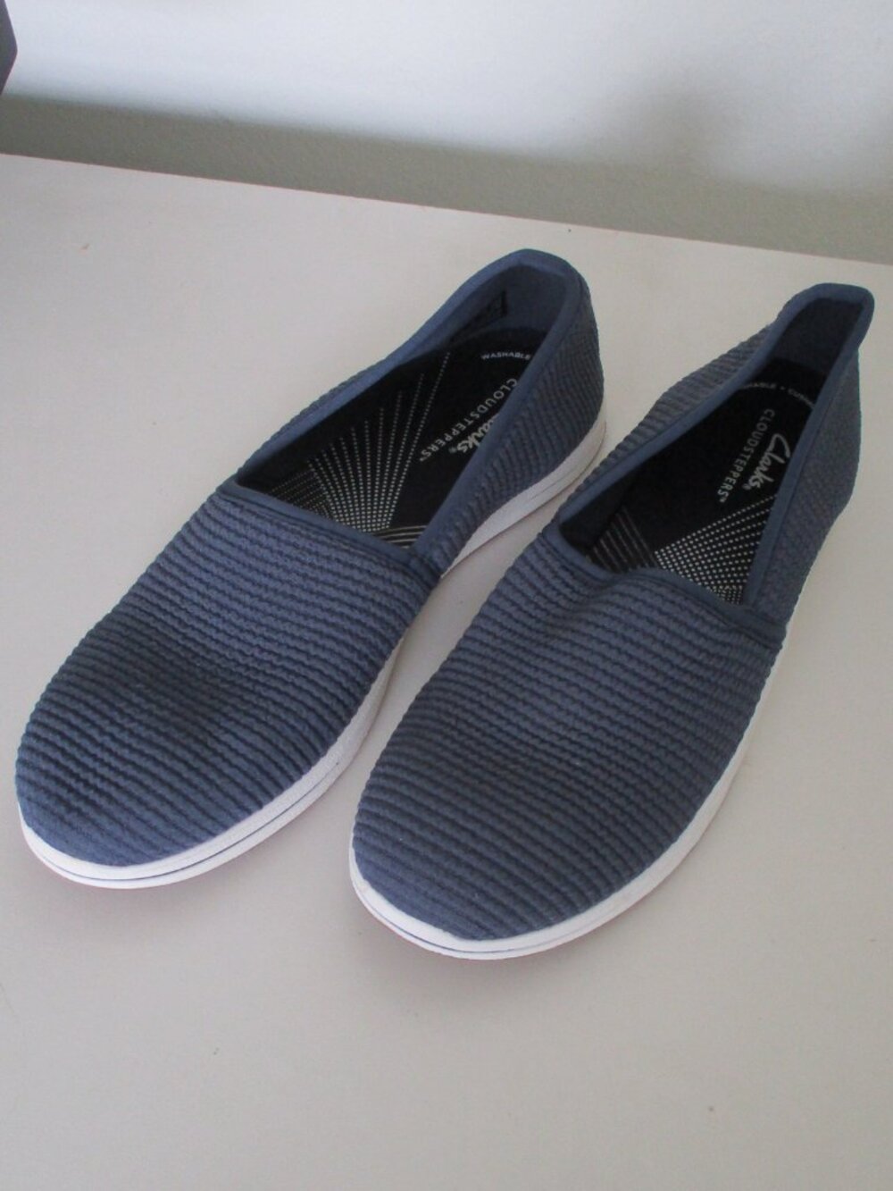 Clarks Cloudsteppers Womens Blue Textile Mesh Flat Loafer Shoe NWOB - Size 9M
